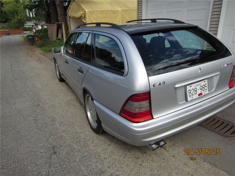 Illustration for article titled For CA$14,900, This 1999 Mercedes Benz C43 Estate Might Be Another Reason To Move To Canada